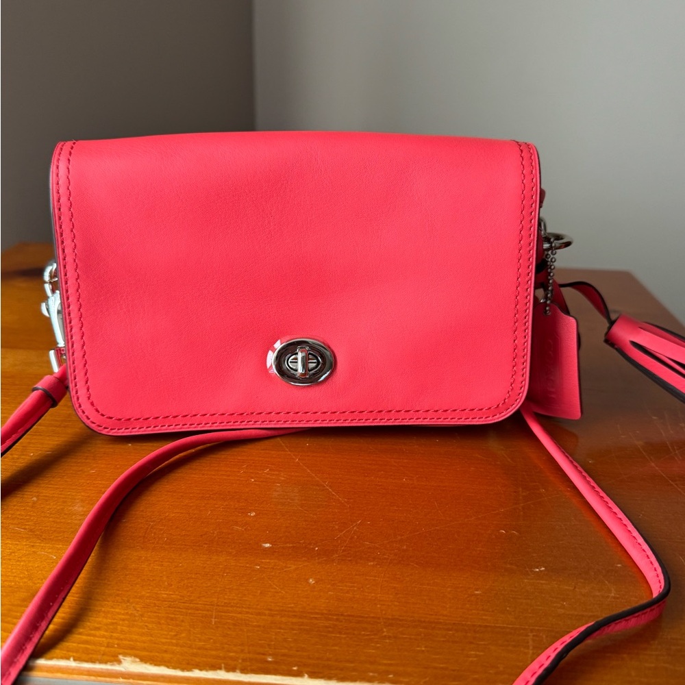 Elegant Pink Crossbody Bag